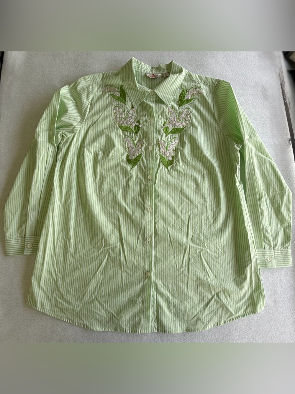 Quacker Factory Green Striped Lily of the Valley Embroidered Shirt - Size L